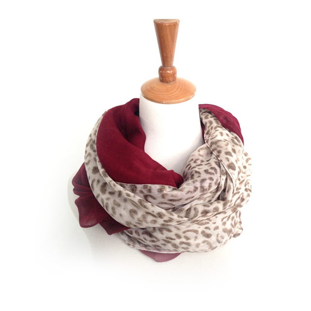 Red Leopard Print Scarf on Luulla